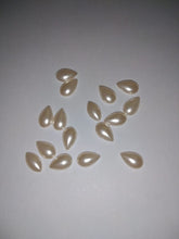 Cargar imagen en el visor de la galería, FIGURAS SWAROVSKI