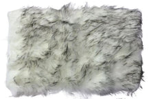 Cargar imagen en el visor de la galería, TAPETES PELUCHE
