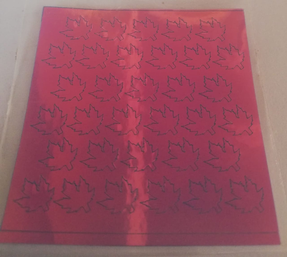 STICKER HOJA MAPLE – Romez Distribuidora