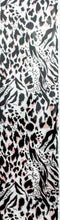 Cargar imagen en el visor de la galería, FOIL ANIMAL PRINT

